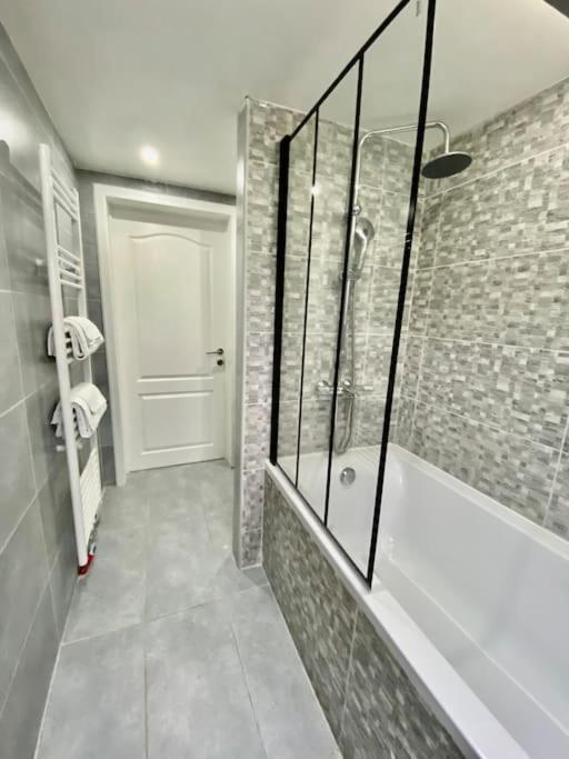 Peaceful Home Close To Airport With Parking Steenokkerzeel Exterior foto